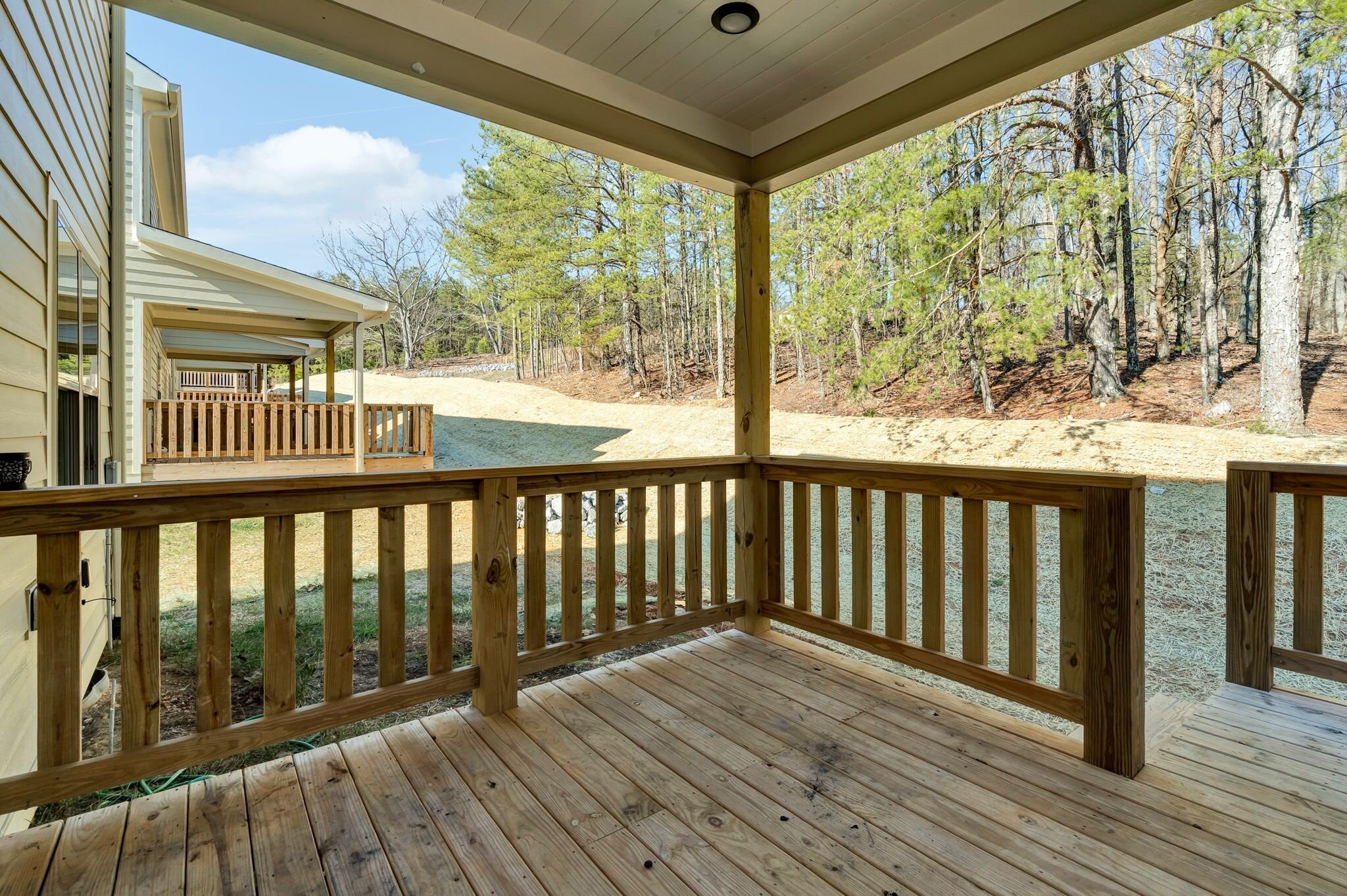 Building Photo - 353 Hungry Hollow Rd SE