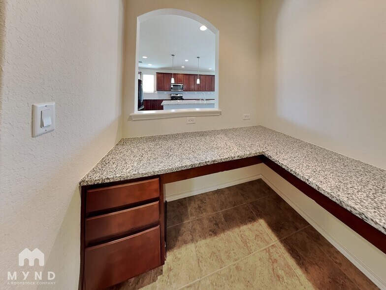 Building Photo - 9023 Canopy Bnd