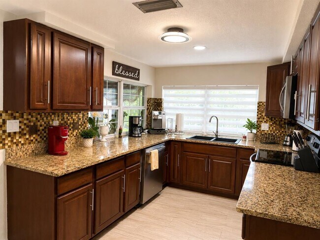 Building Photo - 12416 Cobble Stone Dr