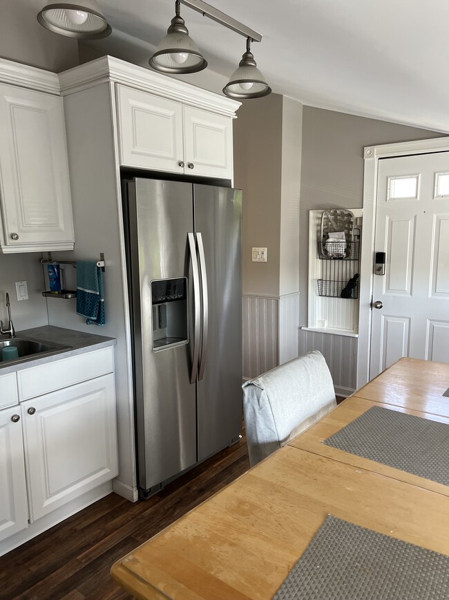 Large Refrigerator w/Ice-Water - 2306 Old Welsh Rd