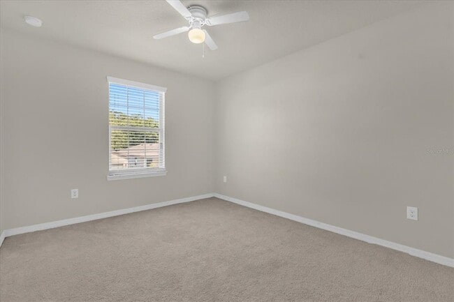 Building Photo - 2742 Red Horse Dr