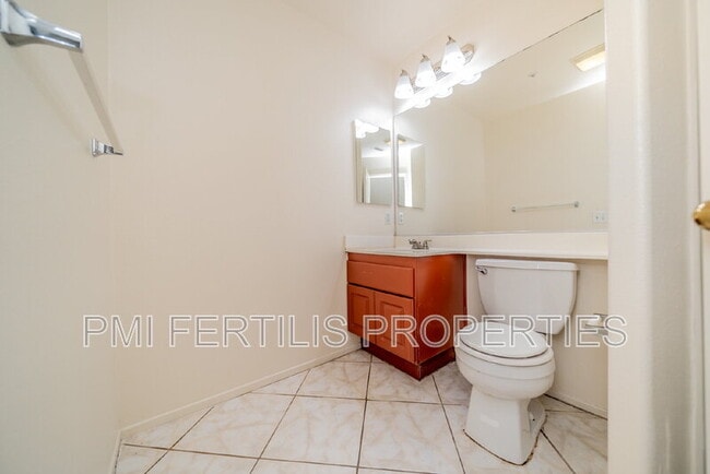 Building Photo - 5055 St Albert Dr