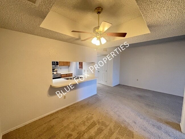 Building Photo - 1721 W Dalehaven Cir