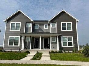 Building Photo - 2401 Wildcat Dr