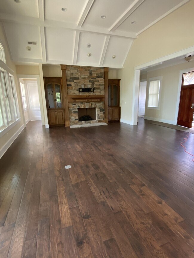 Building Photo - 65 Orvis Stone Cir