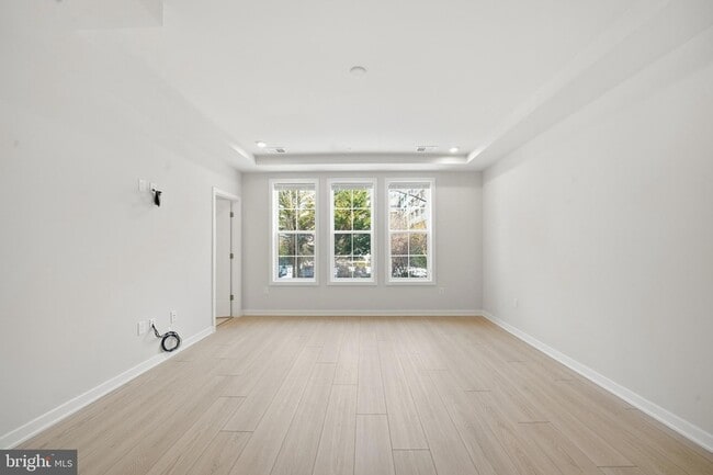 Building Photo - 7488 Backett Wood Ter