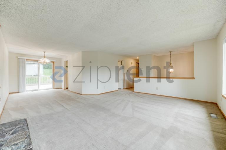 Building Photo - Unit