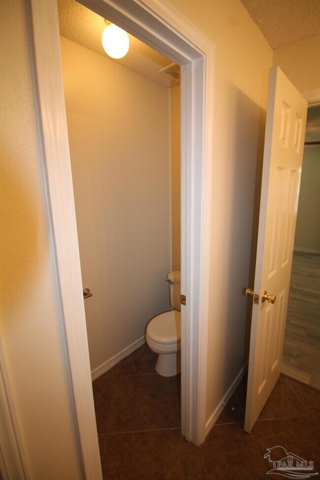 Building Photo - 354 Mizzen Ln
