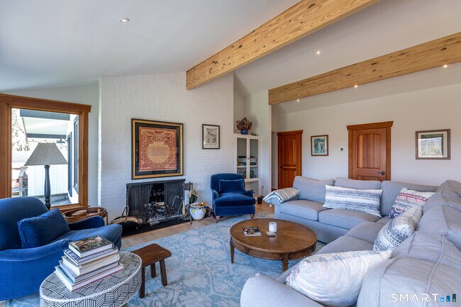 Building Photo - 41 Cherry Hill Rd