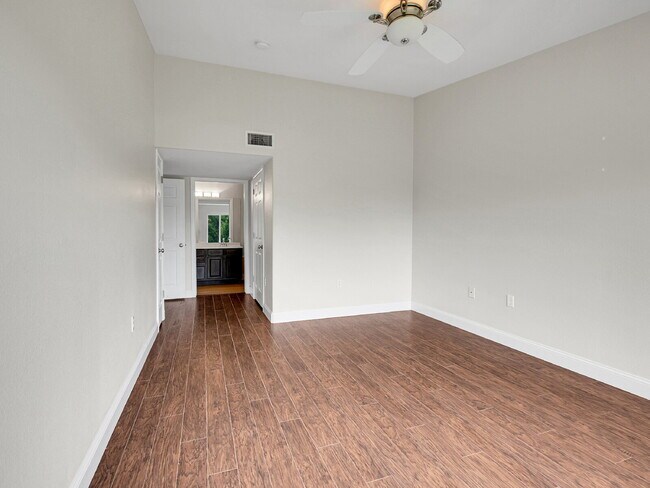 Building Photo - $2,395.00 - 3 Bedrooms, 2Bathrooms, Condo ...