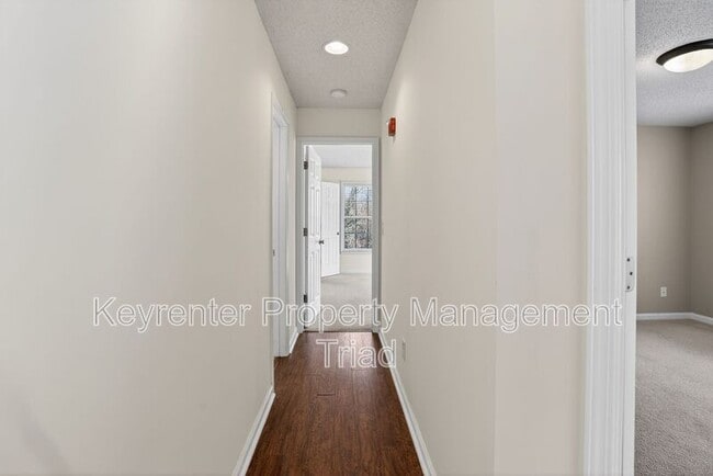 Building Photo - 4280 Cedarcroft Ct