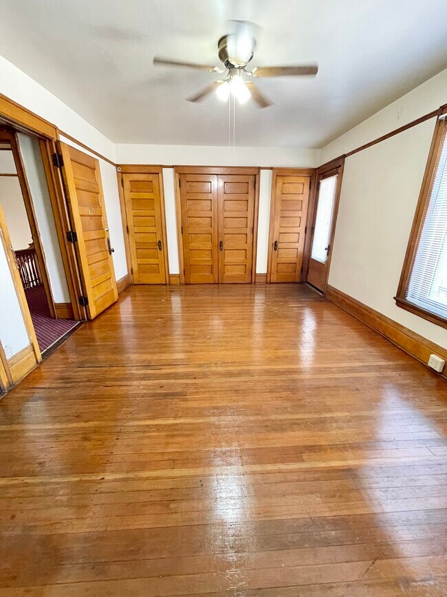 photo jul 15 2023, 11 54 52 am - Cross Apartments