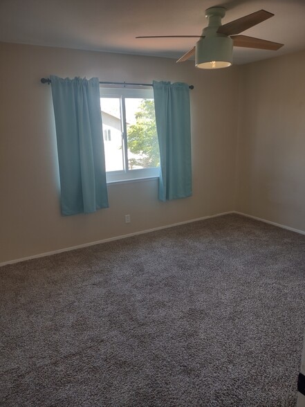Additional Bedroom - 322 Esquina Dr