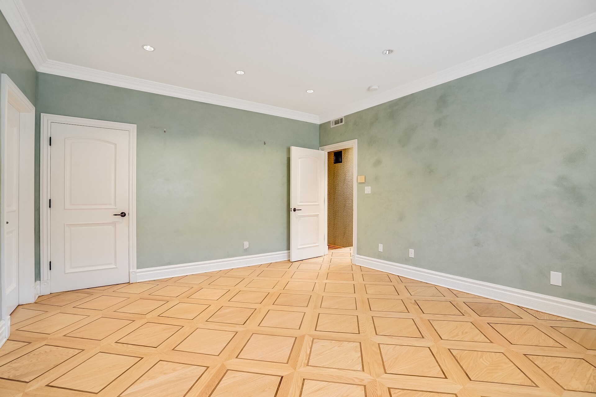 Primary - 4520 Fulton Ave
