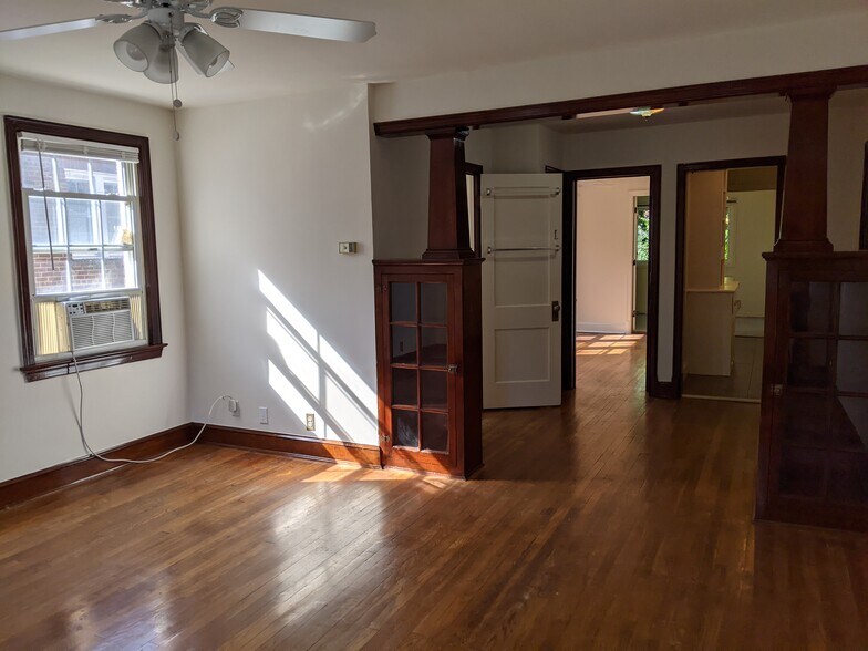 Building Photo - 2316 40th St NW