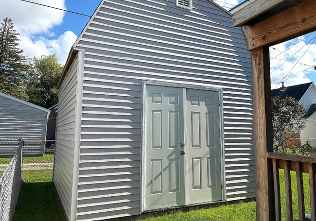 Building Photo - 403 Polk St