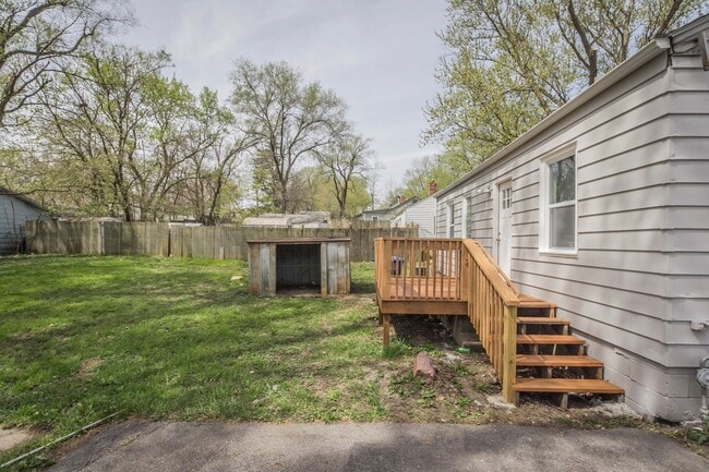 Building Photo - Adorable 2 bedroom 1 bath home