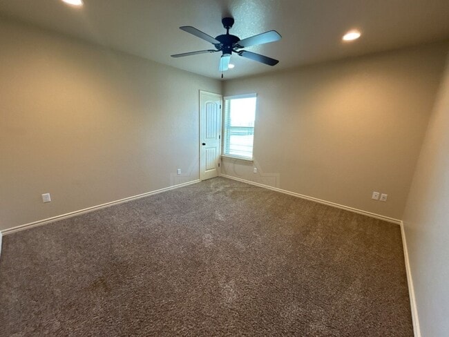 Building Photo - 5800 Luminous Ln