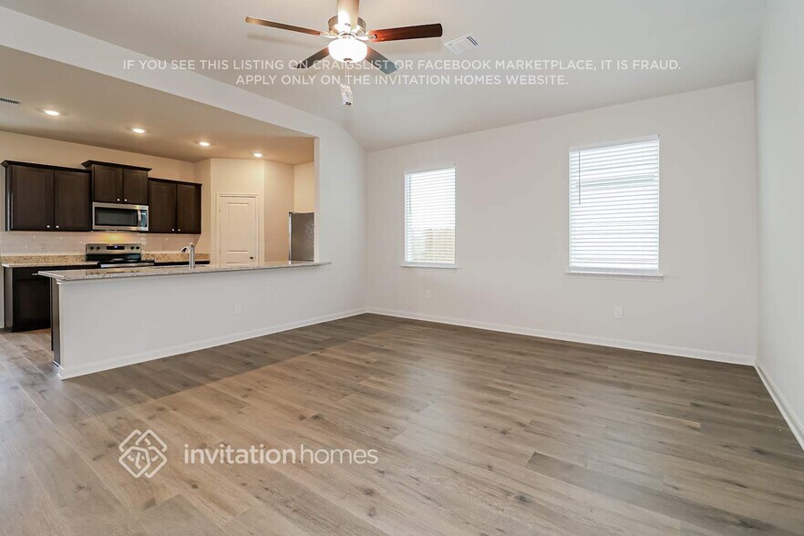 Building Photo - 10017 Pilot Pl