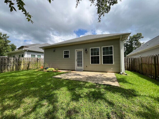 Building Photo - 1934 Kenlock Dr