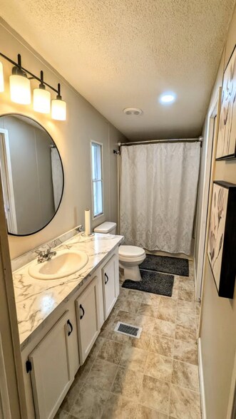 Building Photo - 3738 Vickery Dr