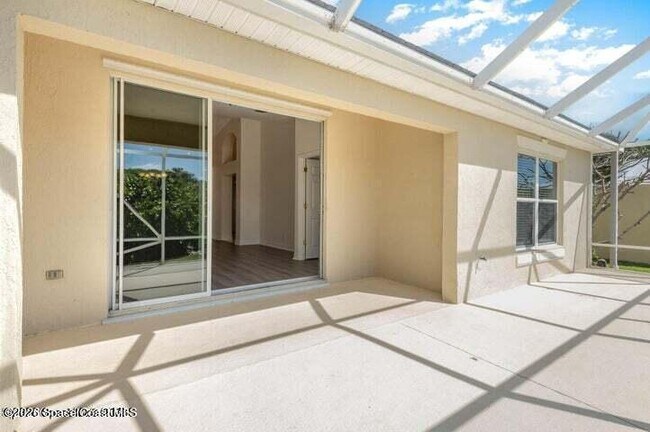 Building Photo - 421 Moray Pl