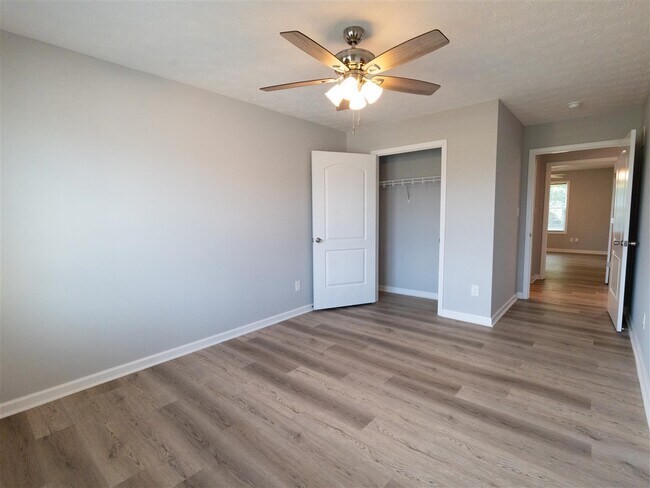 Building Photo - 675 Denver Cir