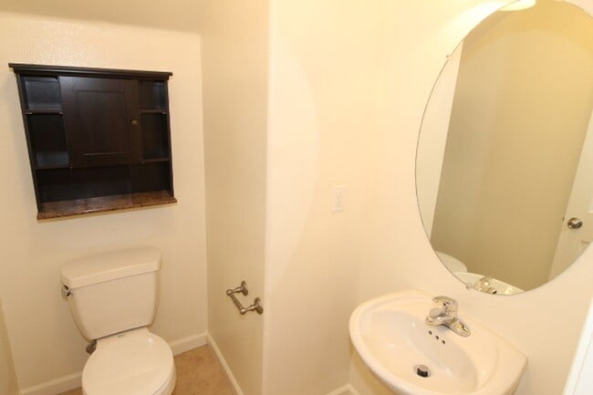 Building Photo - 1529 N Rendezvous Way