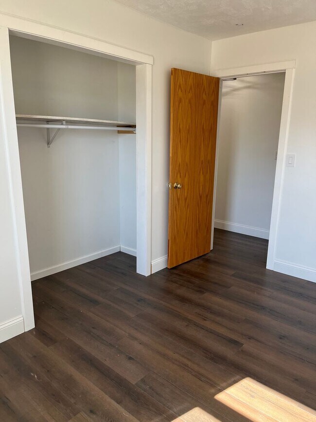 Building Photo - 4 Bed/2 Bath Rental Home in Crooks, SD!!