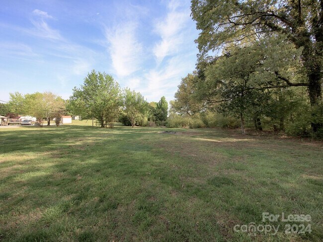 Building Photo - 378 Cornelius Rd