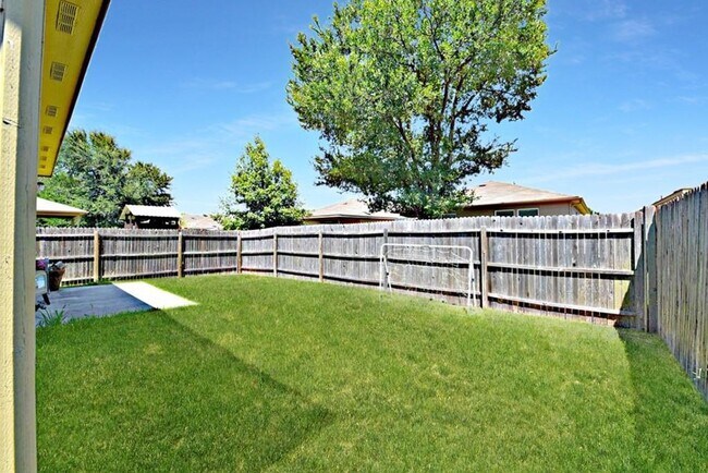 Building Photo - 5721 Knoll Pines Pass