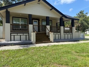 Building Photo - 823 Madison St