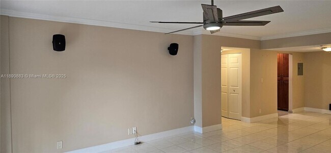 Building Photo - 10777 W Sample Rd
