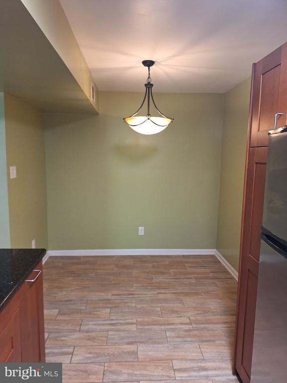 Building Photo - 12219 Chaucer Ln