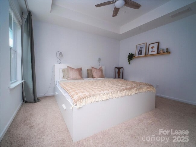 Building Photo - 9547 Glenburn Ln