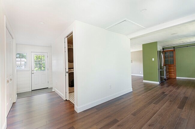 Building Photo - 18 Brookfield Terrace