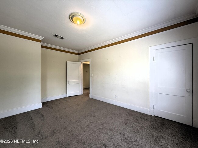 Building Photo - 1329 Cherry St