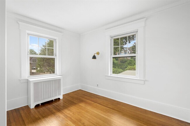 Building Photo - 32 Stuyvesant Ave