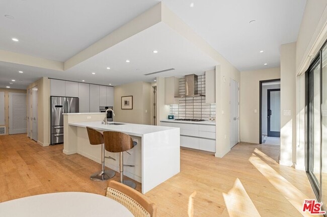 Building Photo - 1621 Malcolm Ave