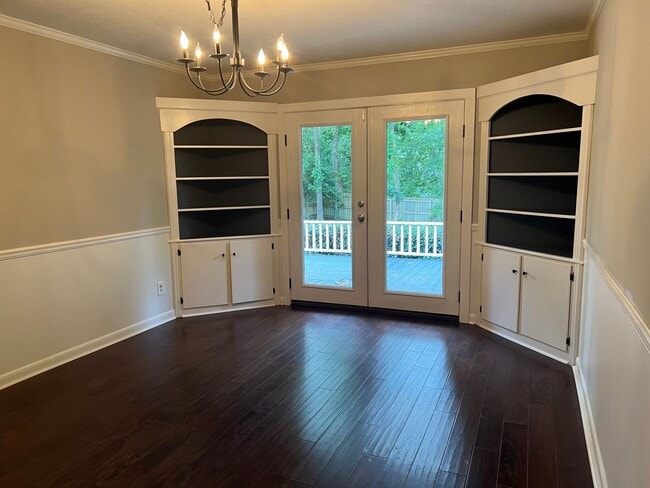 Building Photo - Cary Woods Subdivision
