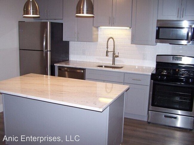 Building Photo - 1 br, 1 bath Apartment - 8717 Watson Road
