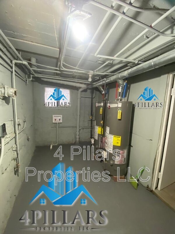 Building Photo - 5007 Magoun Ave