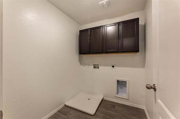 Building Photo - 3537 Brentwood Dr