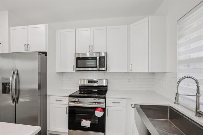 Building Photo - 183 Wright Dr