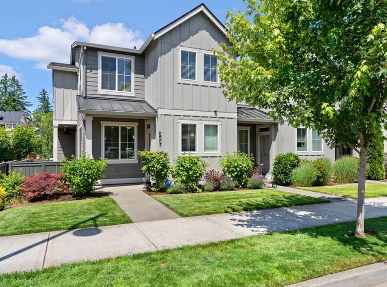 End Unit - 6507 SE Genrosa St