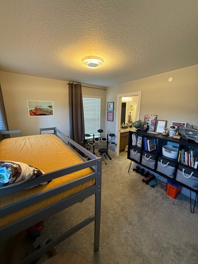 Building Photo - 1818 Rose Quartz Heights