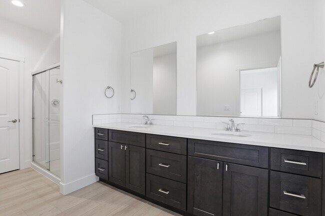 Building Photo - 639 Creative Way