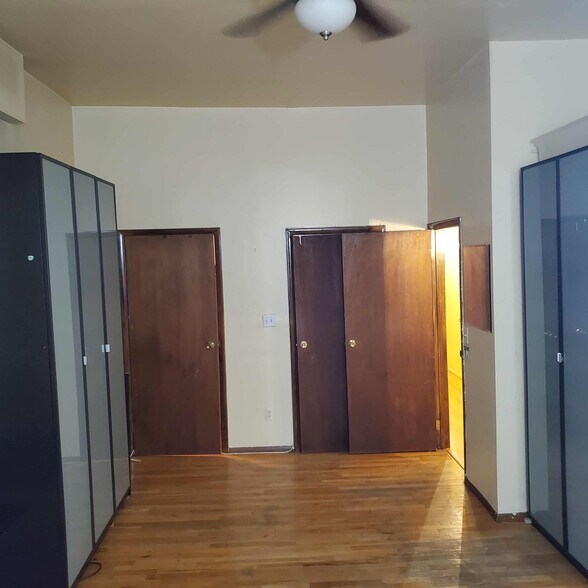 Building Photo - 337 Washington St