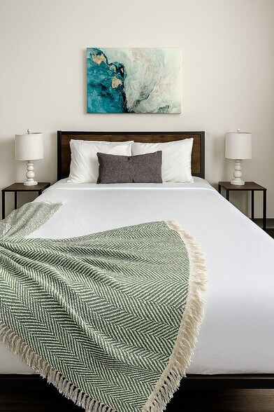 Building Photo - 111 E 4th St