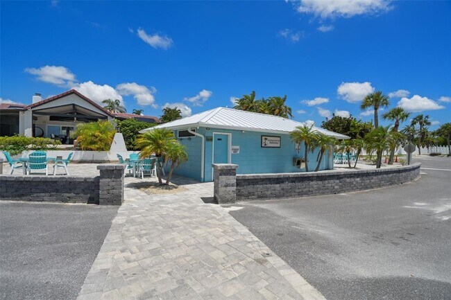 Building Photo - 5524 Gridley Ln